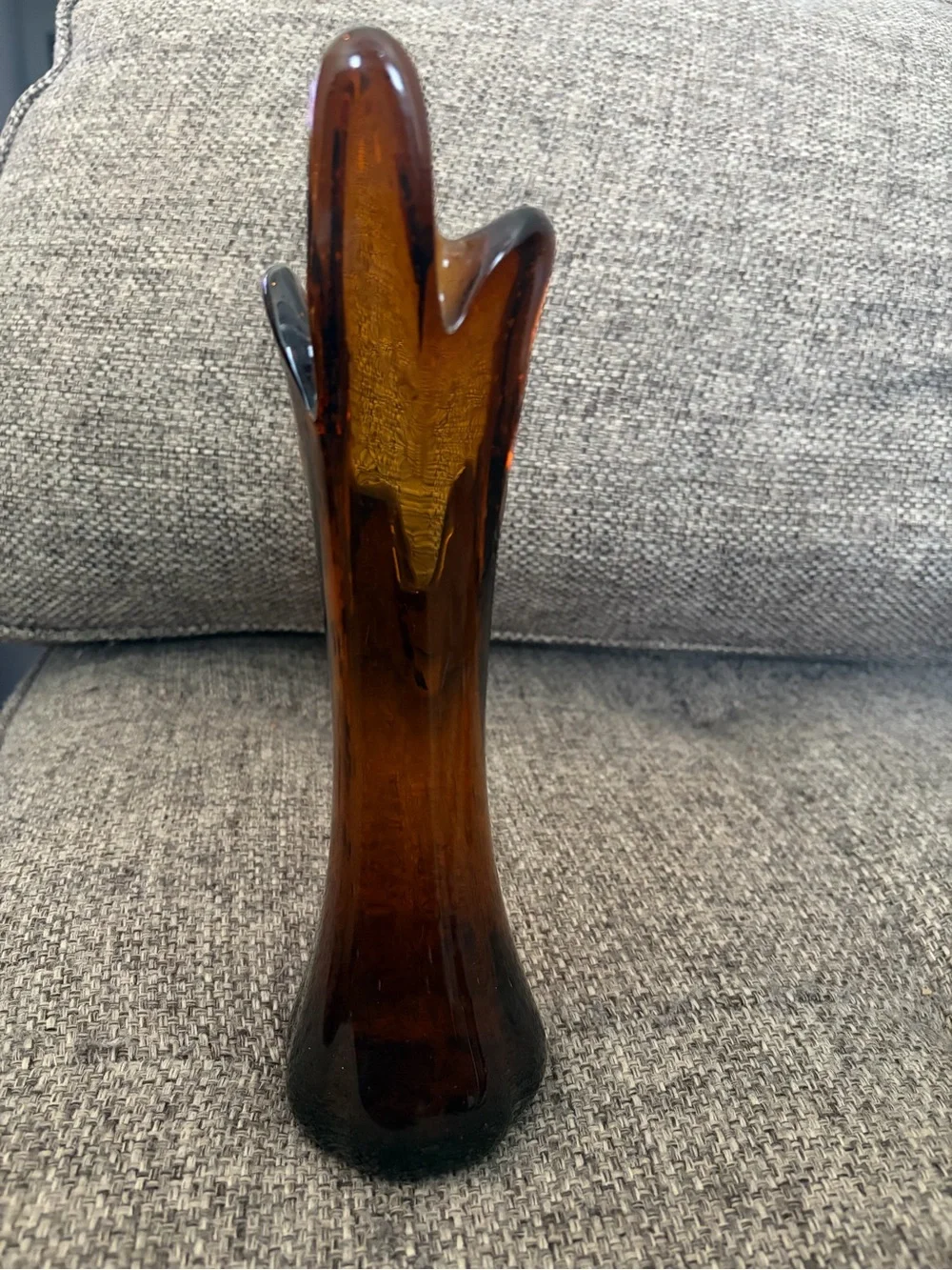 Amber Art Swung Glass Vase - Elegant Home Accent